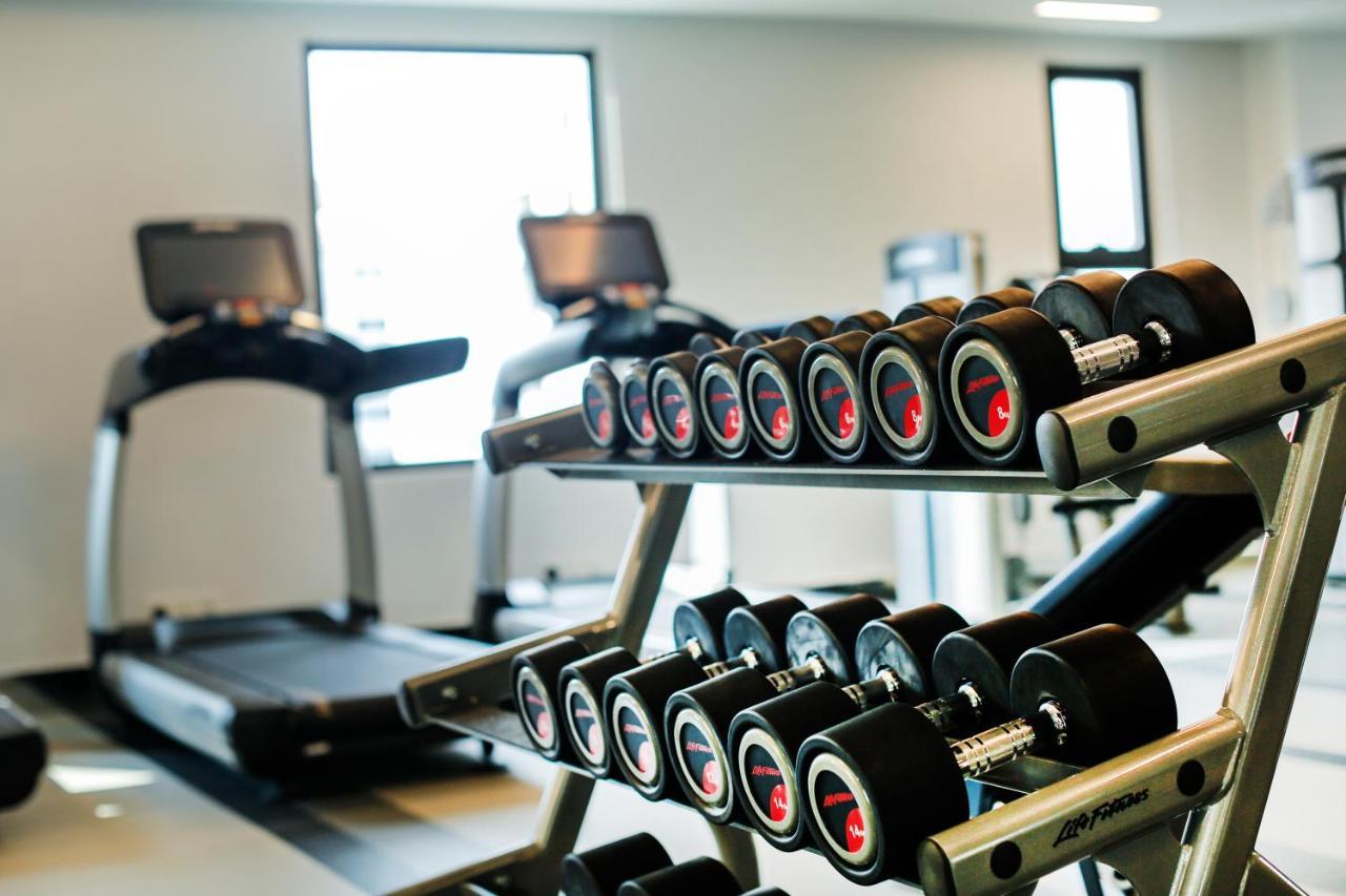 Mai House Saigon Hotel Ho Chi Minh Zewnętrze zdjęcie A set of dumbbells