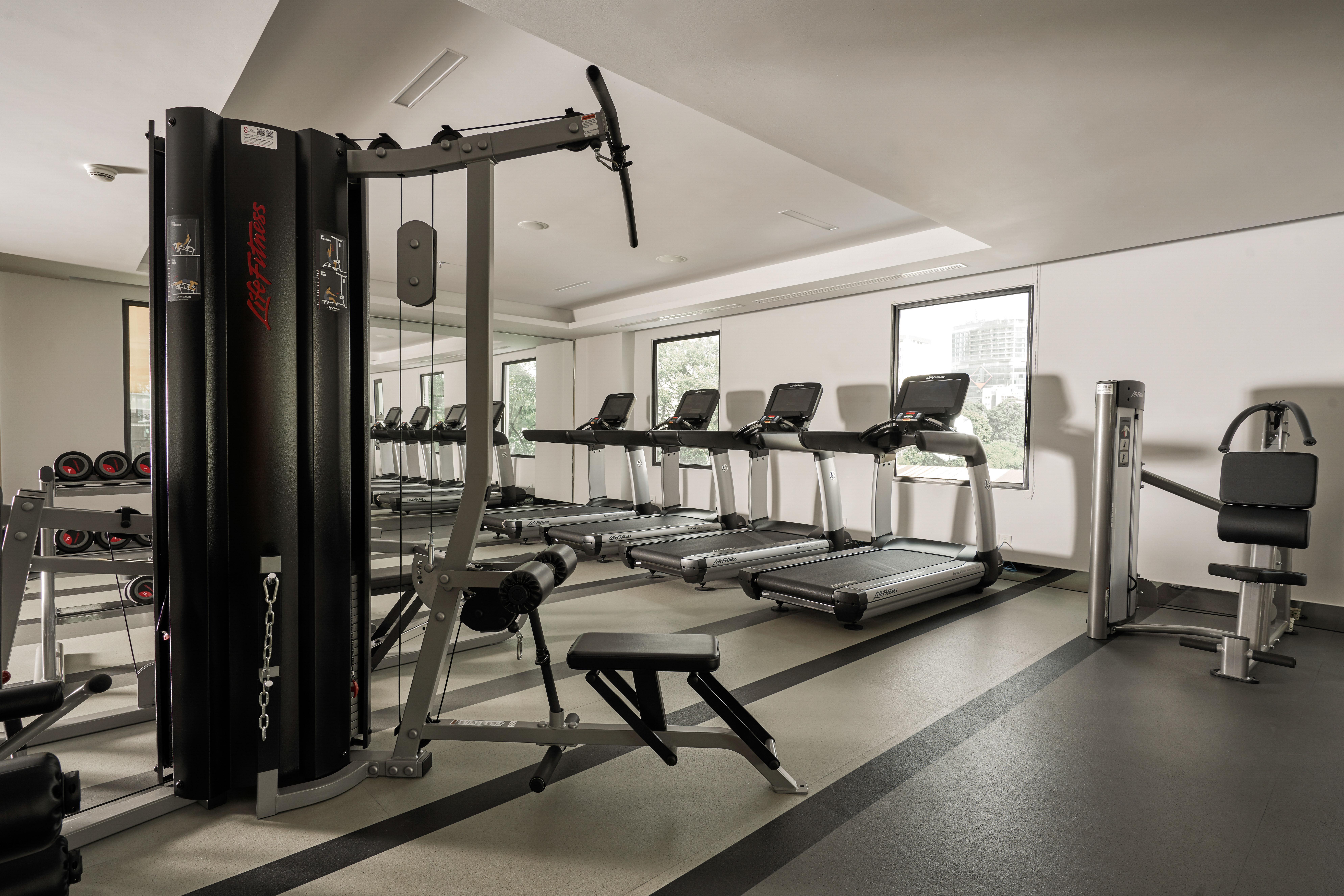 Mai House Saigon Hotel Ho Chi Minh Zewnętrze zdjęcie The gym at the hotel