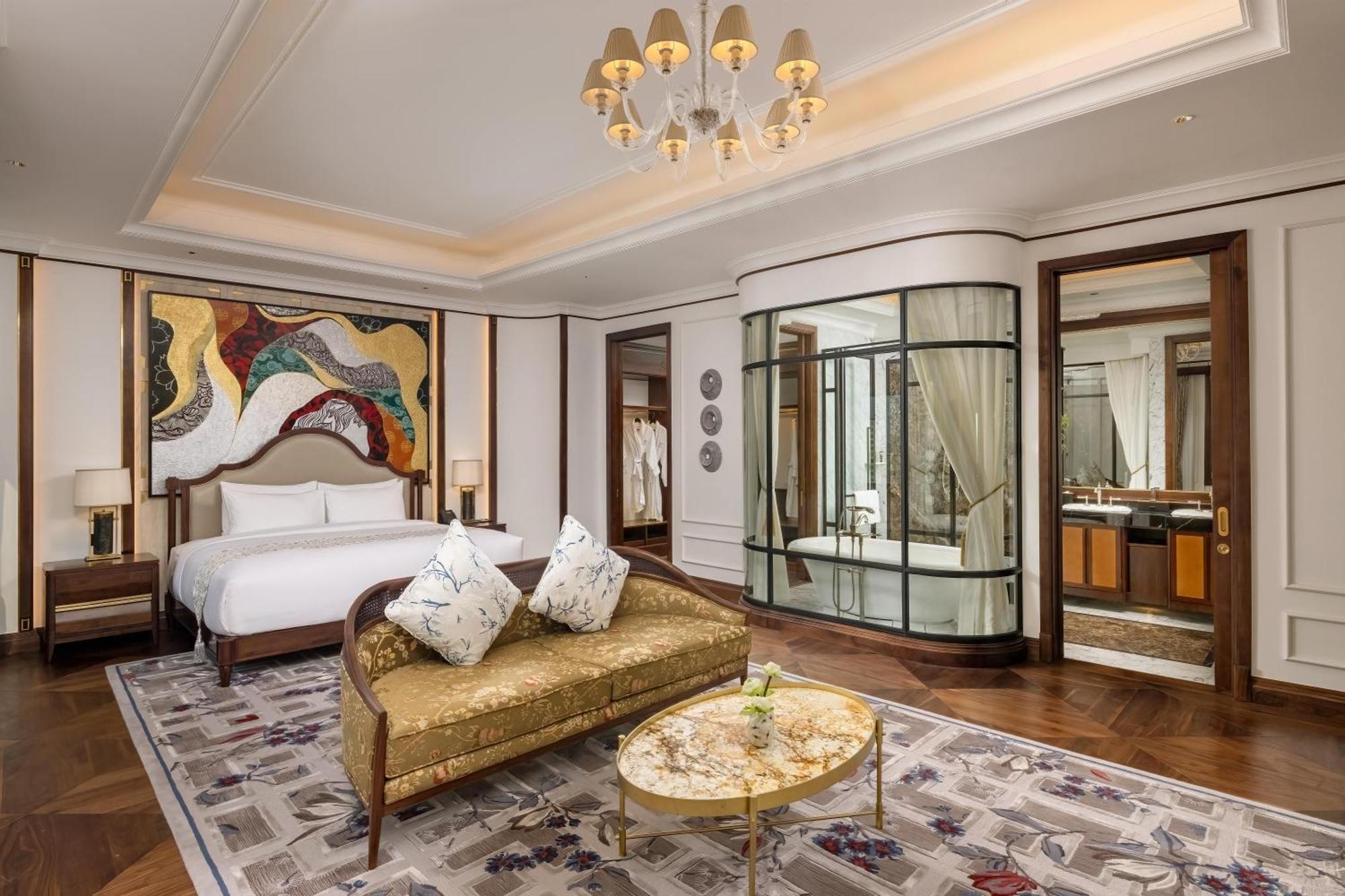 Mai House Saigon Hotel Ho Chi Minh Zewnętrze zdjęcie A bedroom at The St. Regis Mumbai
